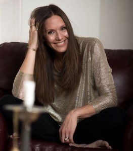 A glamorous Angie Simpson